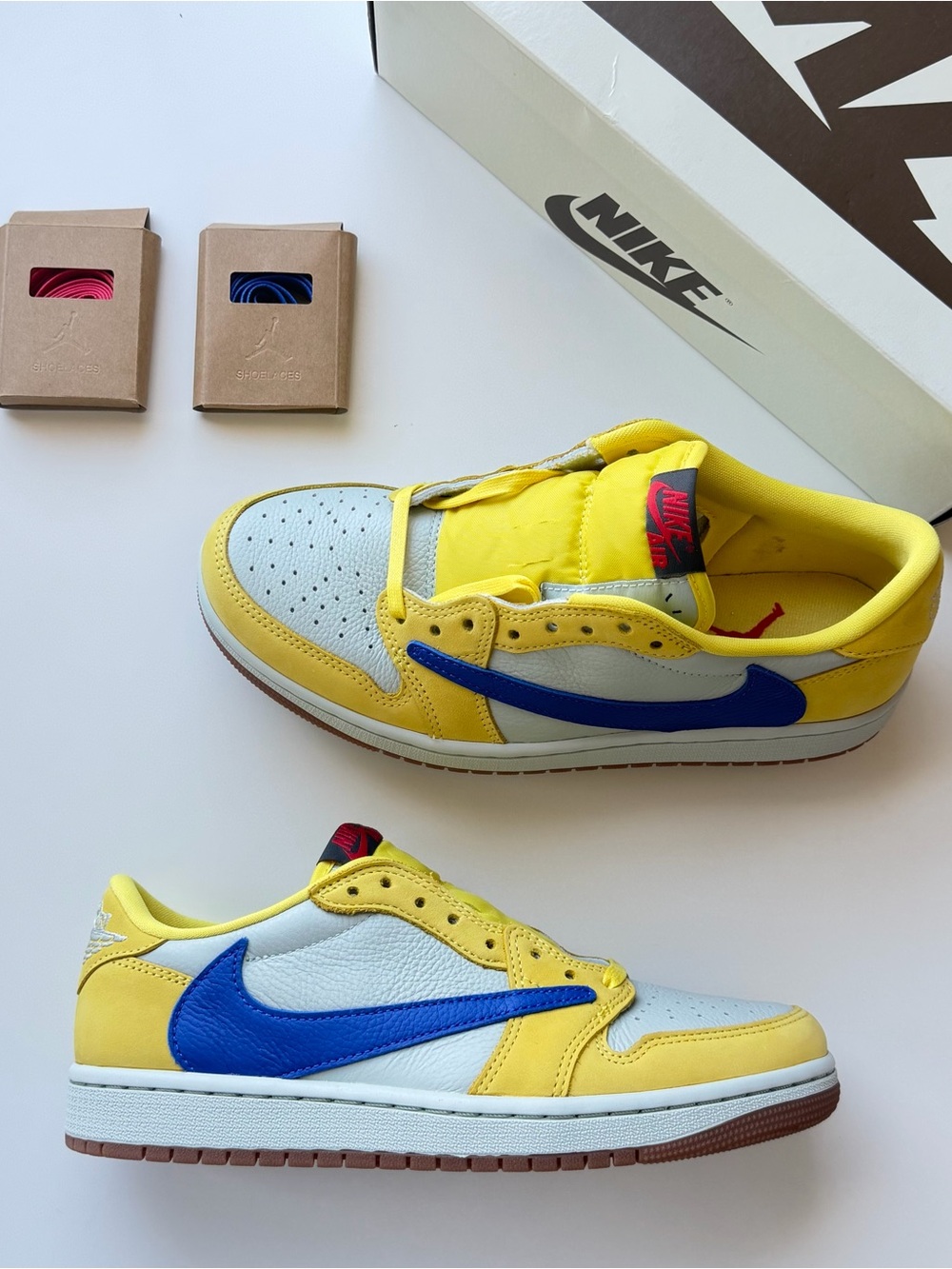 Travis Scott Jordan 1 Retro Low Canary OG SP DZ4137 700 Women's 9 / Men’s 7.5